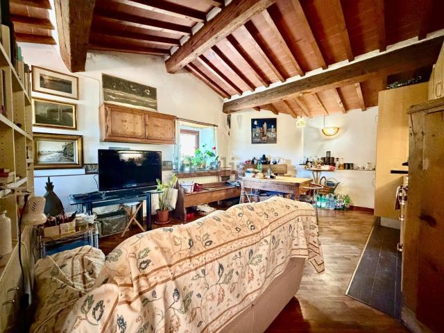 Appartamento in vendita di 70 m² in Via di Rosano, 188