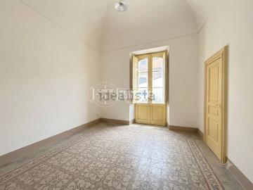 Appartamento in vendita di 70 m² in Via Etnea