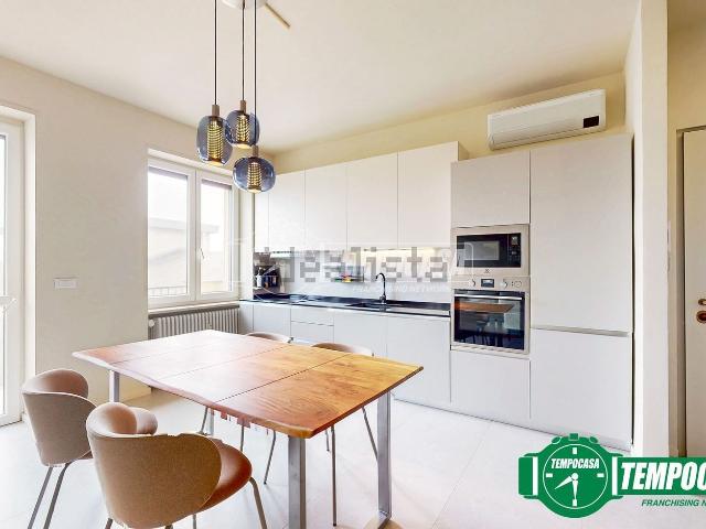 Appartamento in vendita di 70 m² in Via Faà di Bruno Emilio, 56