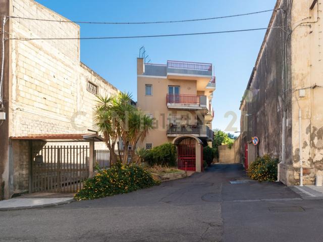 Appartamento in vendita di 70 m² in Via Finocchiari, 17