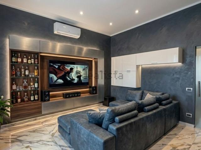 Appartamento in vendita di 80 m² in Via Filippo Turati
