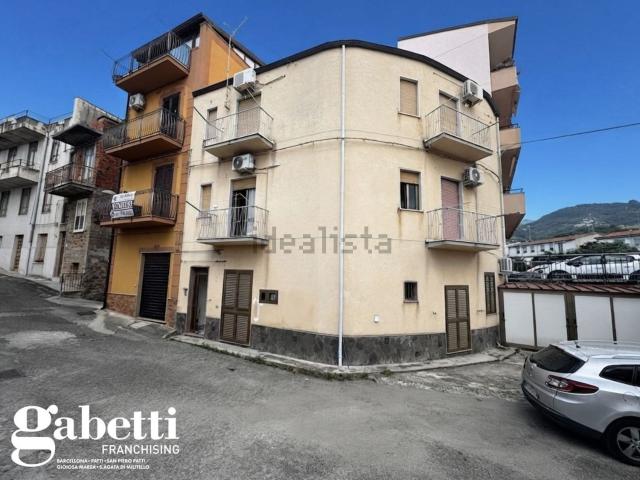 Appartamento in vendita di 70 m² in Via G. Medici, 166