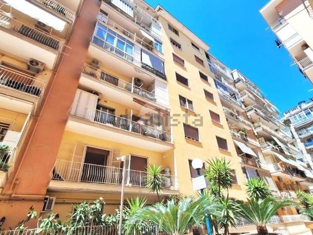 Appartamento in vendita di 75 m² in Via Giacinto Gigante, 34