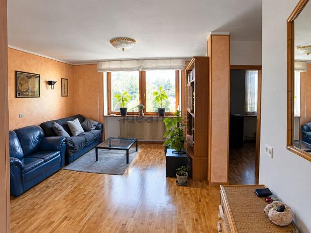 Appartamento in vendita di 70 m² in Via Graziadei