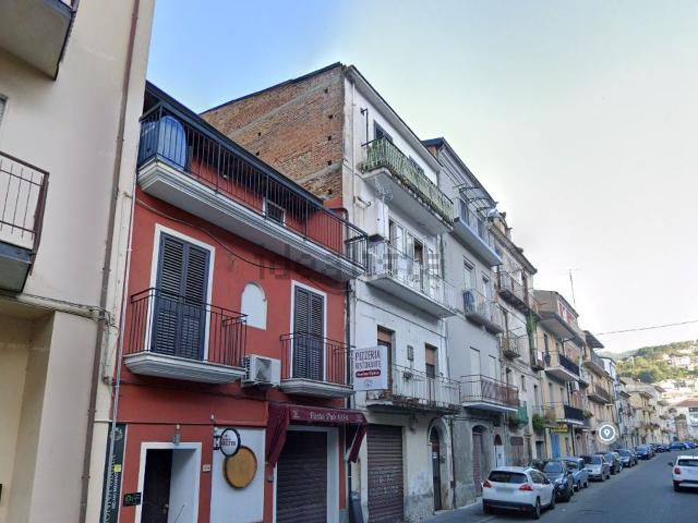 Appartamento in vendita di 70 m² in Via Indipendenza