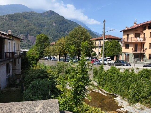 Appartamento in vendita di 70 m² in Via Longoni Livia, 8