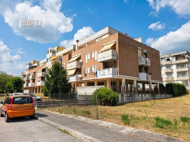 Appartamento in vendita di 70 m² in Via Luigi Cipriani, 88