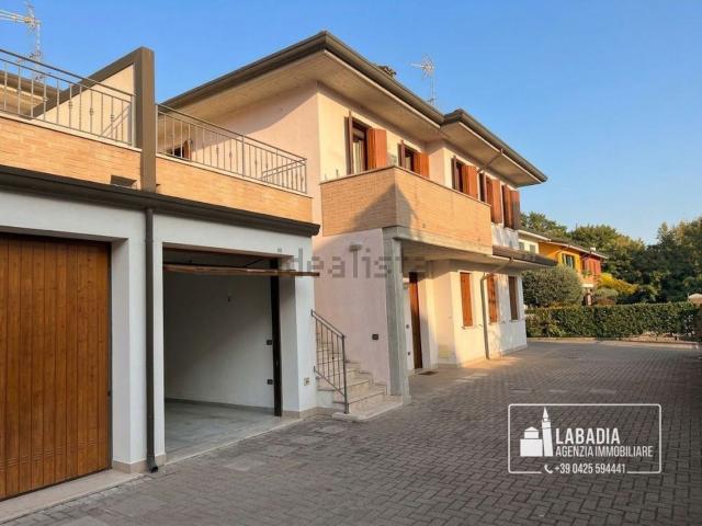 Appartamento in vendita di 70 m² in Via Mantovani D. e Bernini Nord, 99