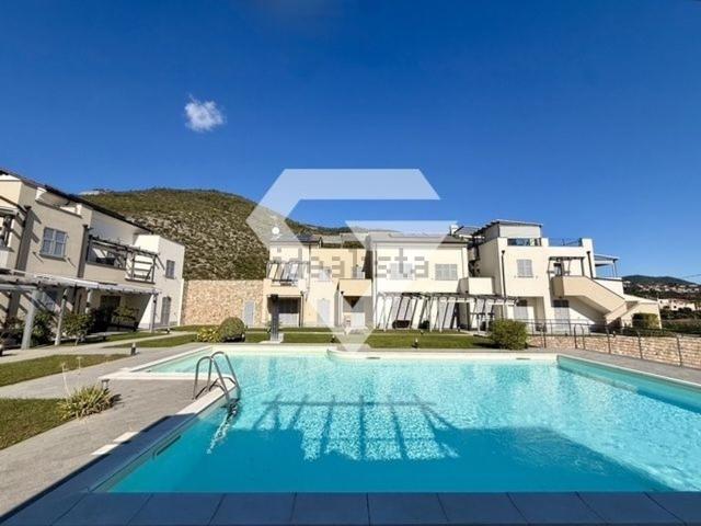 Appartamento in vendita di 70 m² in Via Maccagne, 2