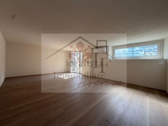 Appartamento in vendita di 70 m² in Via Mario Calderara