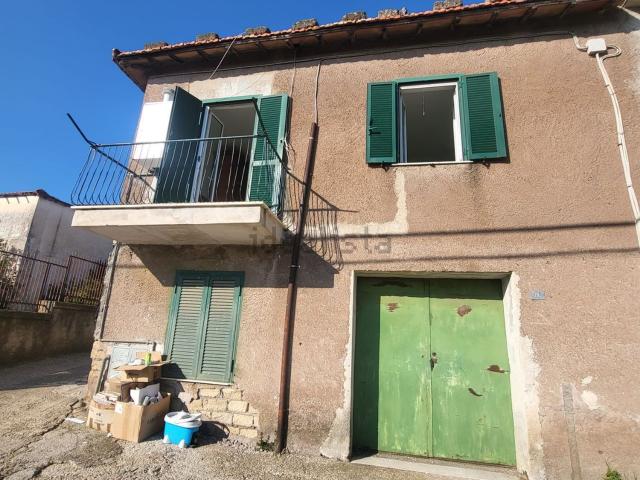 Appartamento in vendita di 70 m² in Via Montagnano, 18
