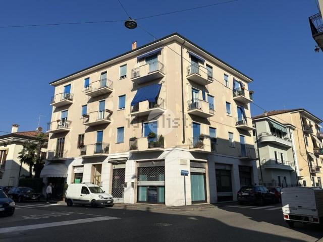 Appartamento in vendita di 70 m² in Via Paolo Caliari, 2