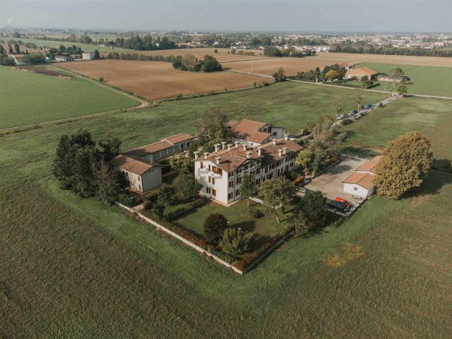 Appartamento in vendita di 70 m² in Via Parenza Alta, 20