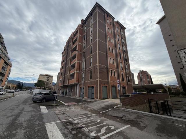 Appartamento in vendita di 70 m² in Via Pietro Farini, 11