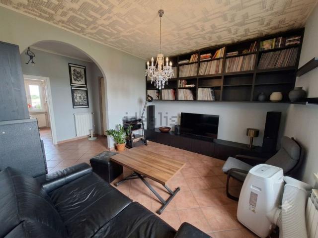 Appartamento in vendita di 70 m² in Via Raparoni