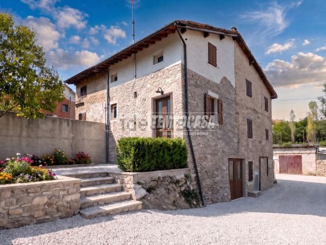 Appartamento in vendita di 70 m² in Via Rio Faellano, 42