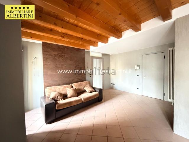 Appartamento in vendita di 70 m² in Via Roma, 86