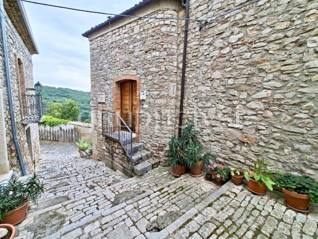 Appartamento in vendita di 70 m² in Via Rocciaforte