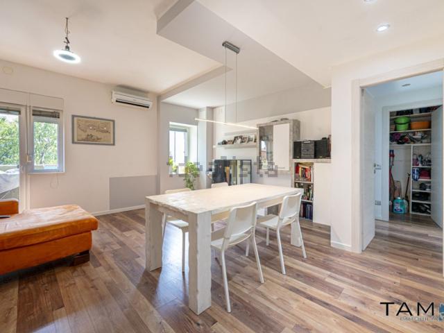 Appartamento in vendita di 70 m² in Via San Lorenzo in Selva, 128