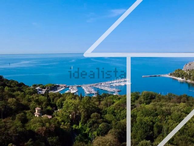 Appartamento in vendita di 76 m² in Via Sistiana, 50