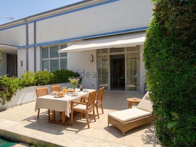Appartamento in vendita di 70 m² in Viale del Tirreno