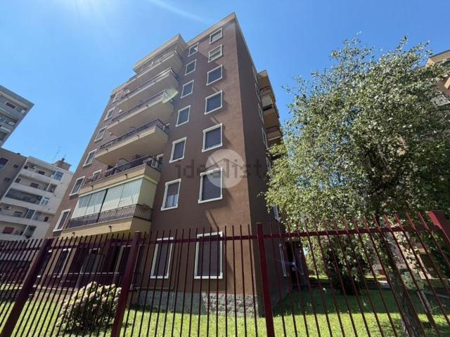 Appartamento in vendita di 70 m² in Viale Fratelli Cervi, 7