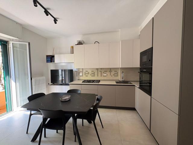 Appartamento in vendita di 70 m² in Viale Pisa, 12
