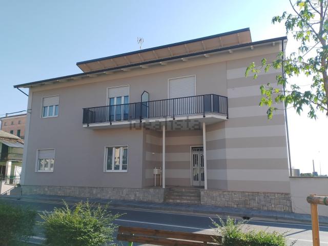 Appartamento in vendita di 70 m² in Viale Torino, 11