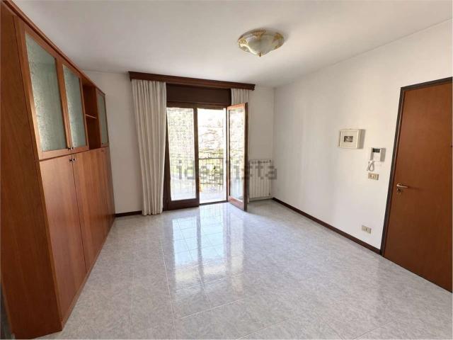 Appartamento in vendita di 70 m² in Viale Viareggio