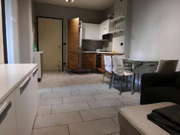 Appartamento in vendita di 71 m² in Piazza Petrarca, 1