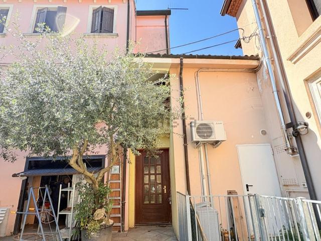 Appartamento in vendita di 71 m² in Via Terme