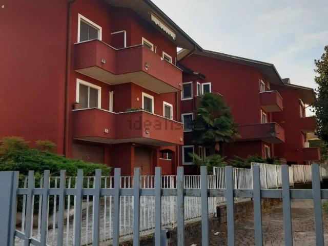 Appartamento in vendita di 71 m² in Via U. Foscolo, 9