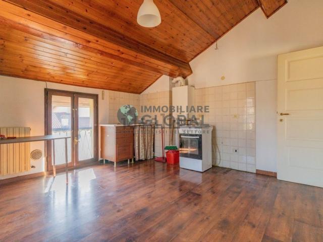 Appartamento in vendita di 71 m² in Via Adua