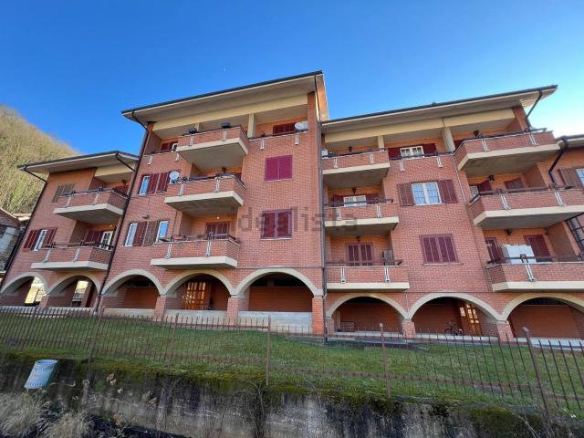 Appartamento in vendita di 71 m² in Via Circonvallazione, 33
