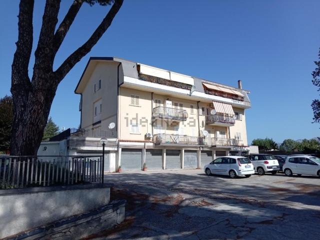 Appartamento in vendita di 71 m² in Via della Tota, 157