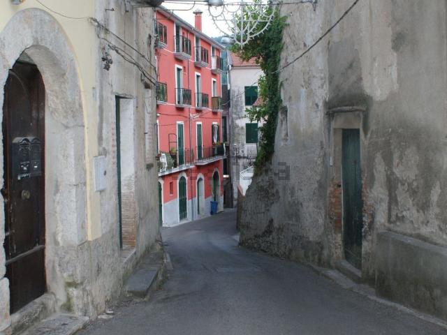 Appartamento in vendita di 71 m² in Via E. A. Mario