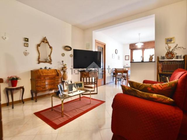 Appartamento in vendita di 71 m² in Via Giovanni Pascoli
