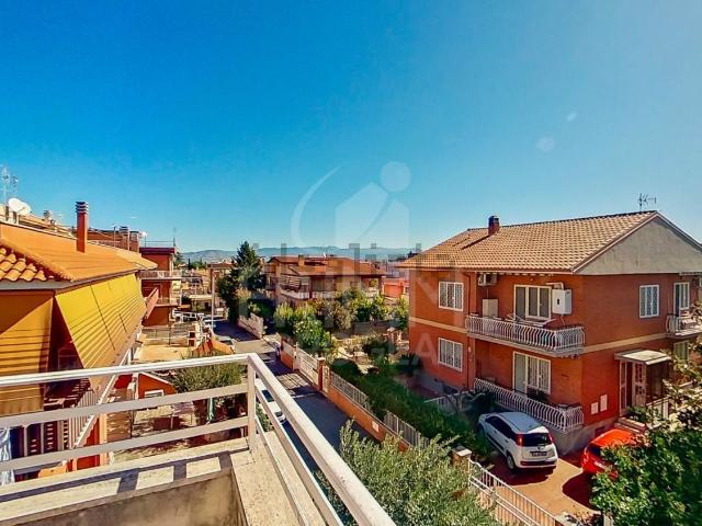 Appartamento in vendita di 71 m² in Via Linguaglossa