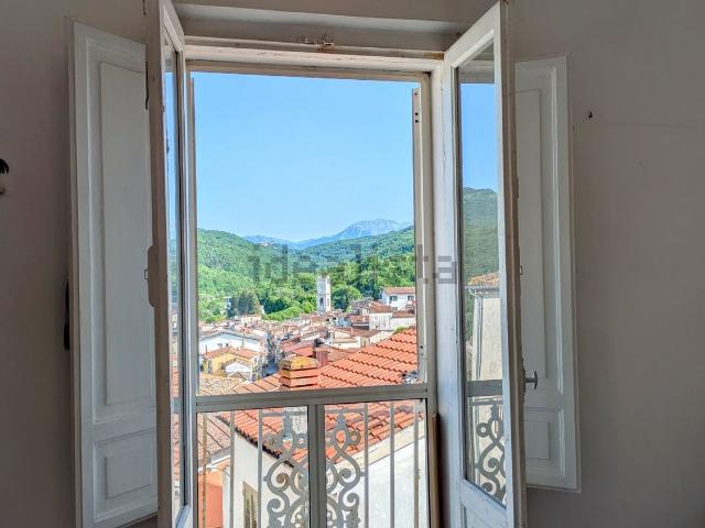 Appartamento in vendita di 71 m² in Via Nicola Falcone, 43