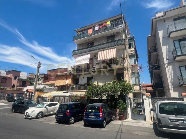 Appartamento in vendita di 71 m² in Via Partigiani D&apos Italia, 12