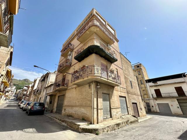 Appartamento in vendita di 71 m² in Via Pietro Nenni, 74