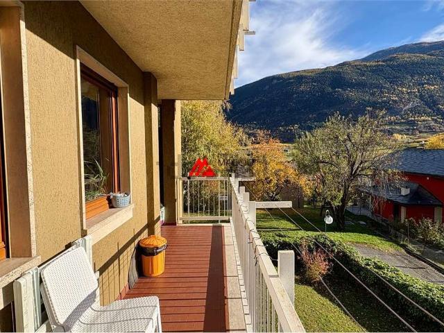 Appartamento in vendita di 72 m² in Frazione Saint Maurice, 202