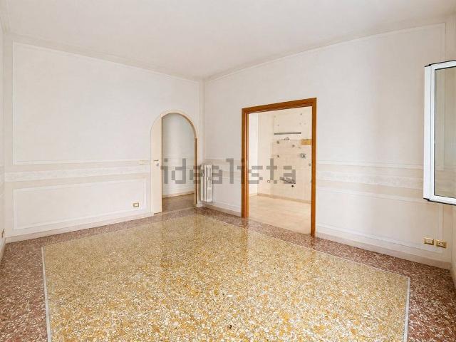 Appartamento in vendita di 72 m² in Piazza Carlo Alberto Scotti