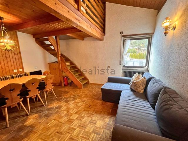 Appartamento in vendita di 72 m² in Strada Pedraces, 38