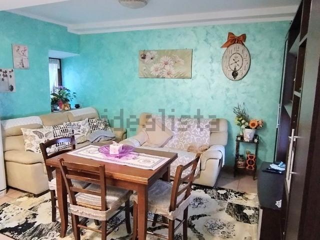 Appartamento in vendita di 72 m² in Via Al Castello, 3