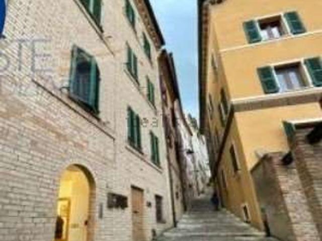 Appartamento in vendita di 72 m² in Via Alto Adige, 5