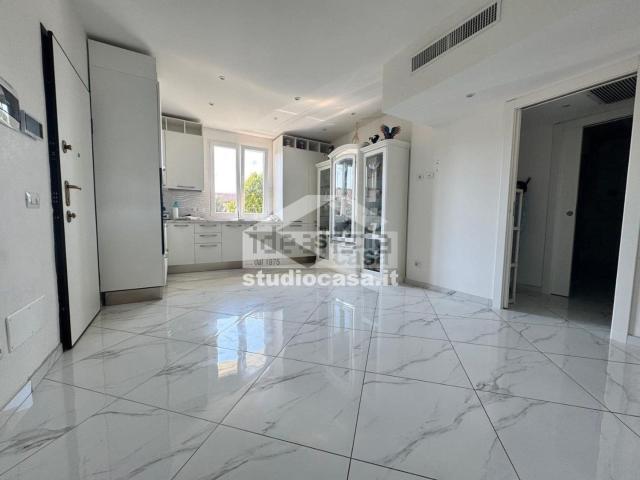 Appartamento in vendita di 72 m² in Via Antonio Locatelli