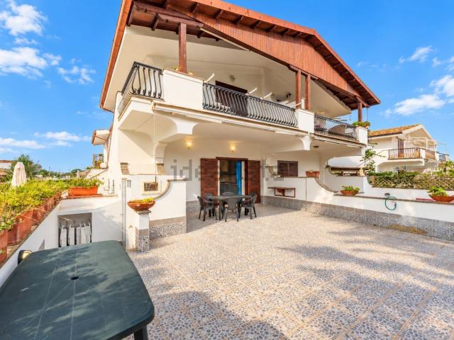 Appartamento in vendita di 72 m² in Via delle Gorgonie