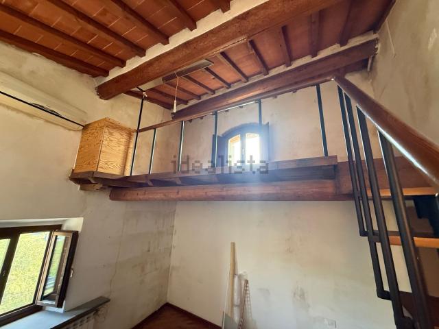 Appartamento in vendita di 72 m² in Via di Rosano