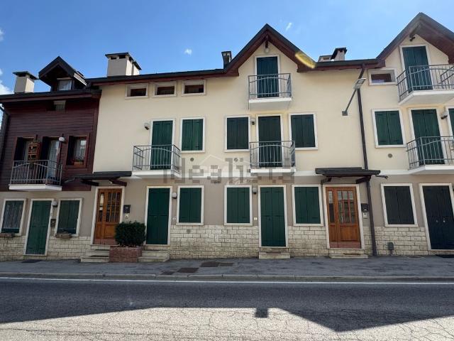 Appartamento in vendita di 72 m² in Via Ech, 5